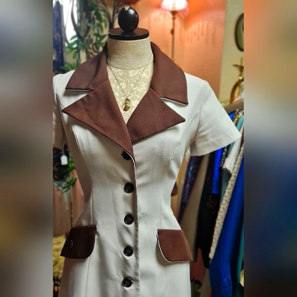 Vintage Handsewn Collared Coat Dress size Medium - Picture 2 of 8